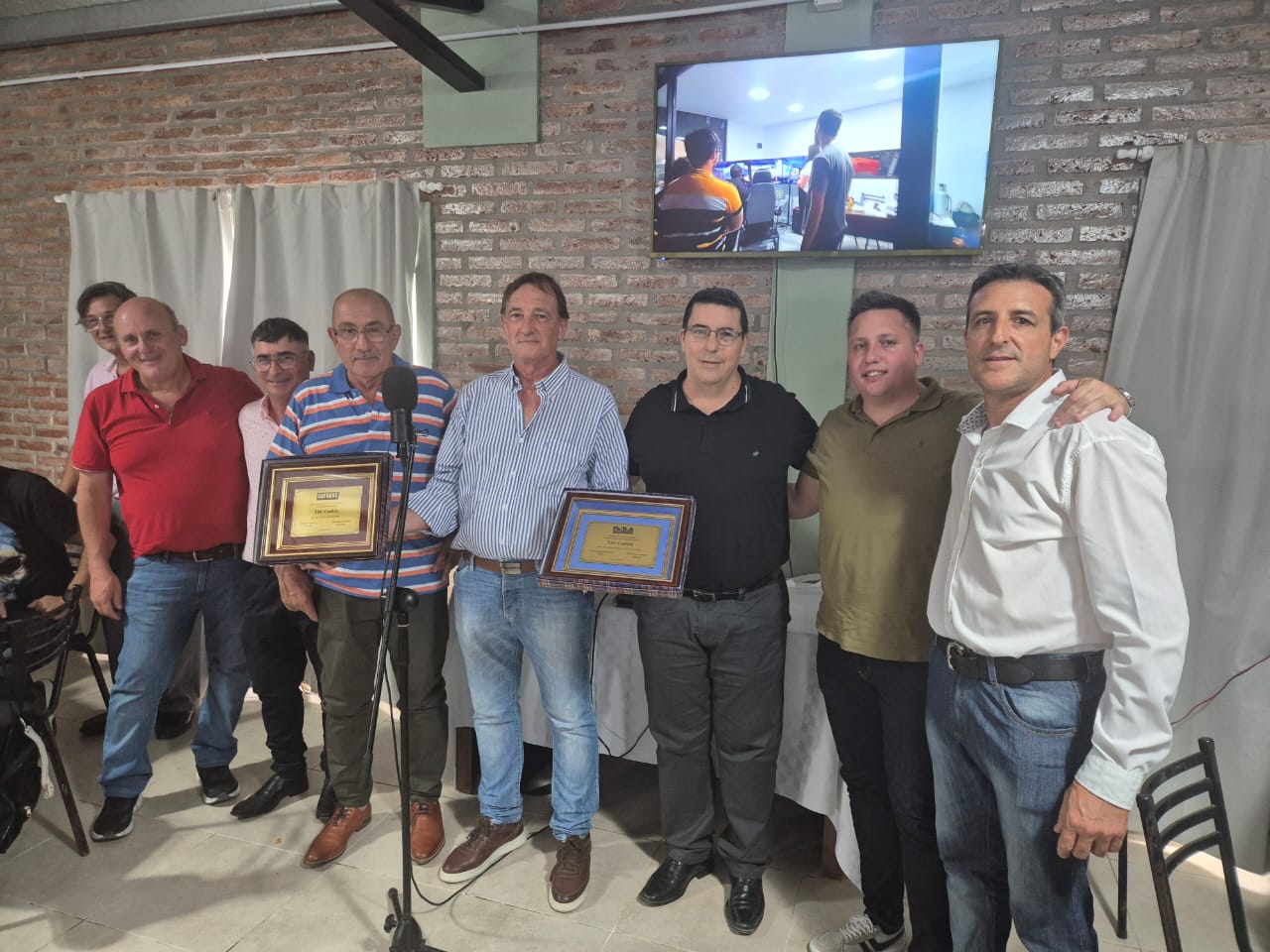 Presidente de la Federación y gerente acompañan a los directivos y transportistas del TAC Casilda en el cumpleaños nro quince de la entidad adherida a FeTrA.