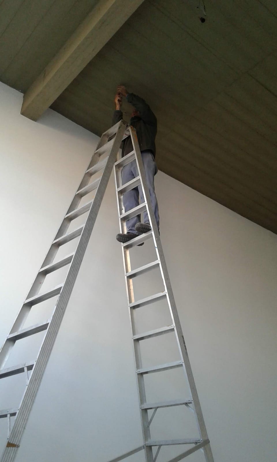 Trabajo eléctrico Luz Mar 3