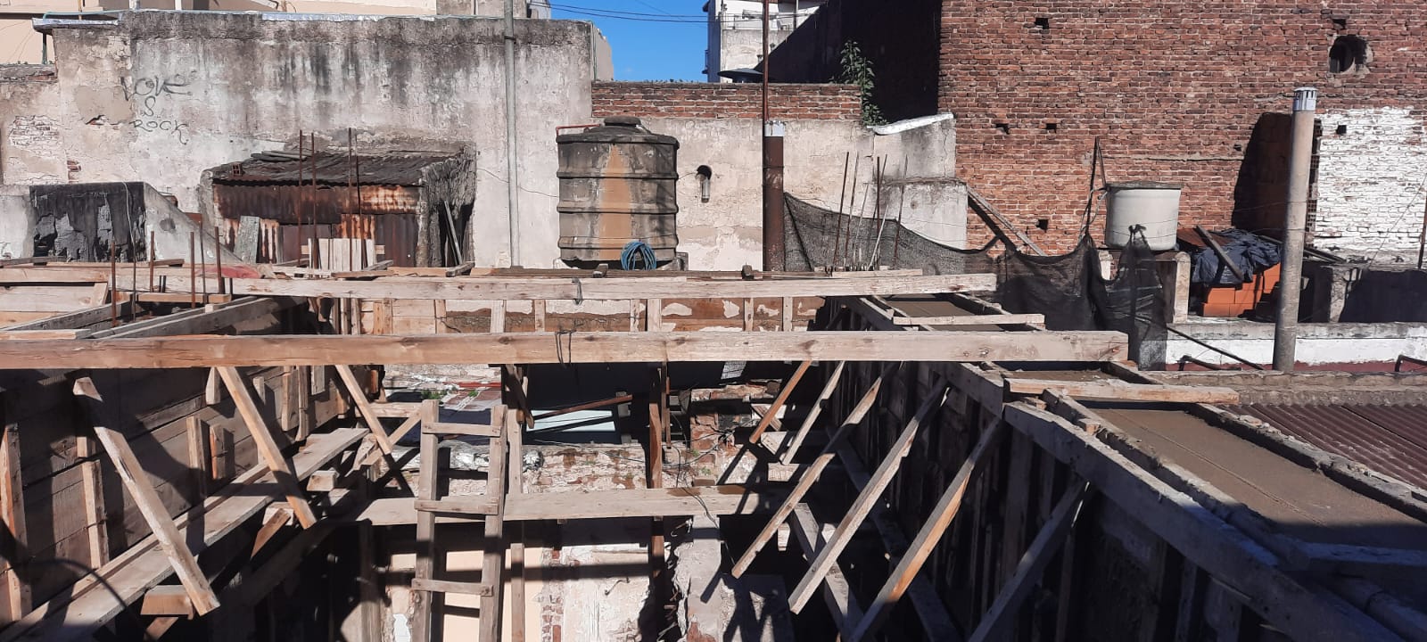 Construcción B21