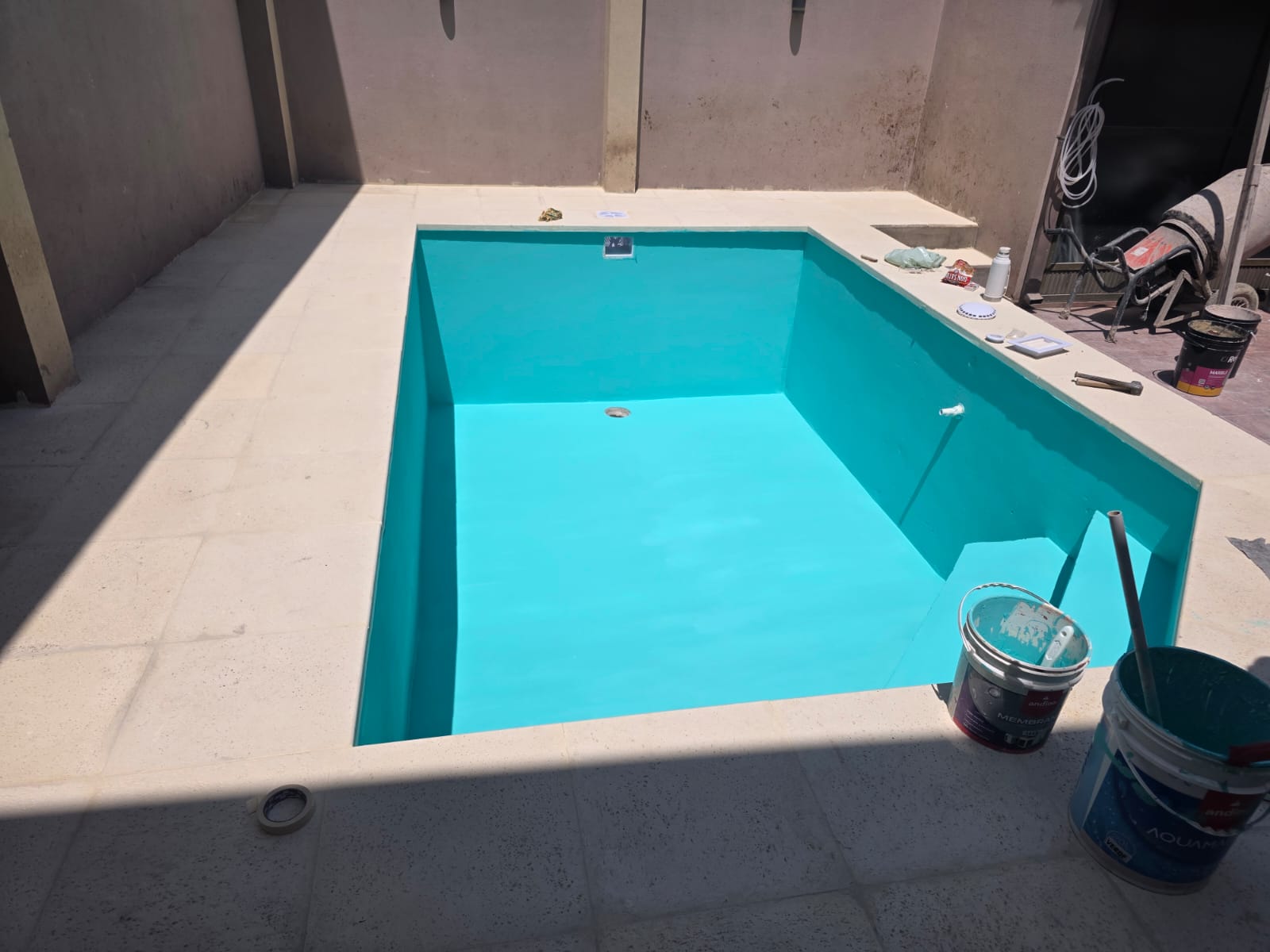 Piscina B21