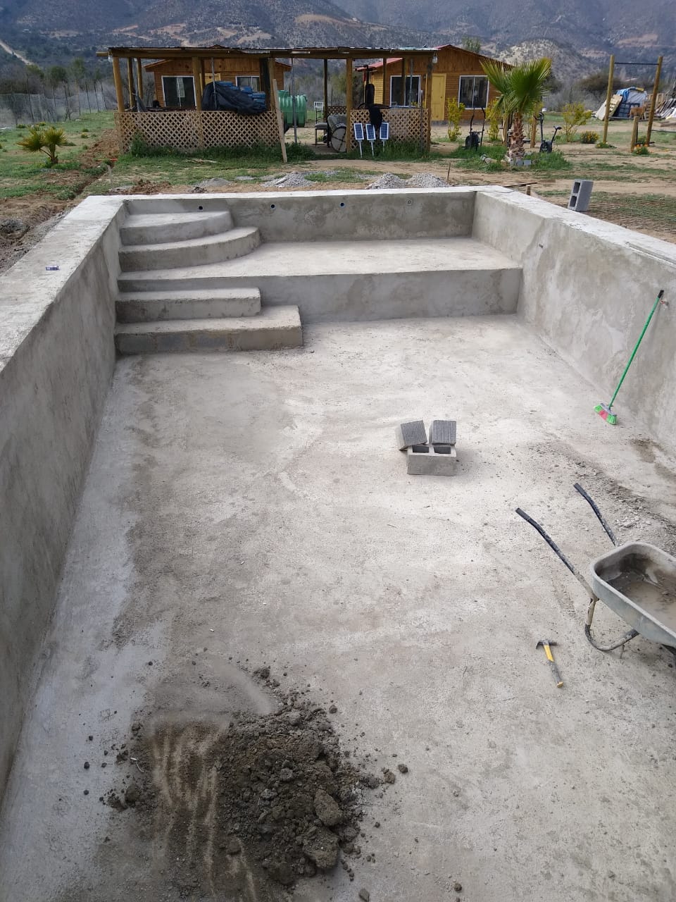 Piscina B8