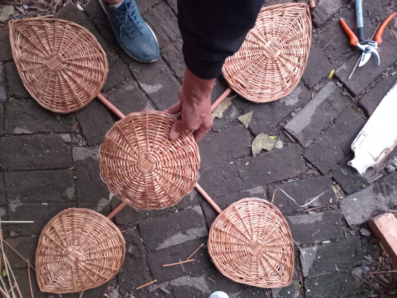Trabajo artesanal de mimbre 16