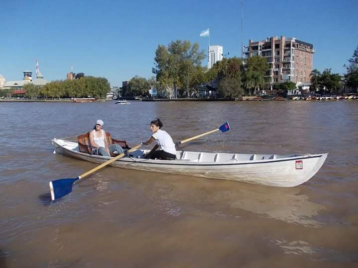 Remo en el Delta
