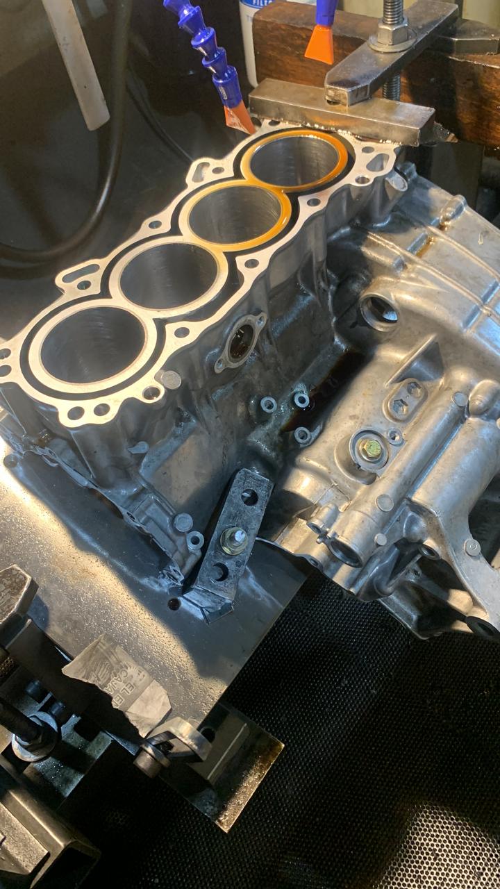Trabajo de reparación de motor 5